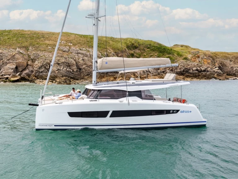 Louer Catamaran avec ou sans skipper Fountaine Pajot à Saint-Raphaël