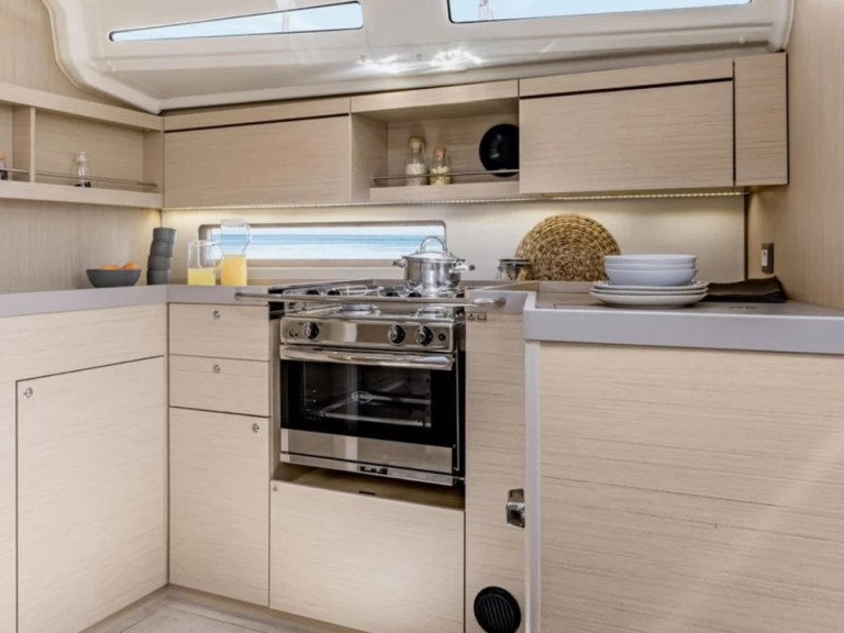 Location bateau Procida pas cher Sunsail Oceanis 40.1