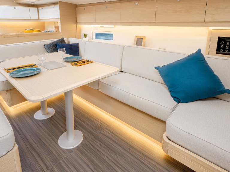 Louer Voilier avec ou sans skipper Dufour à Gouviá