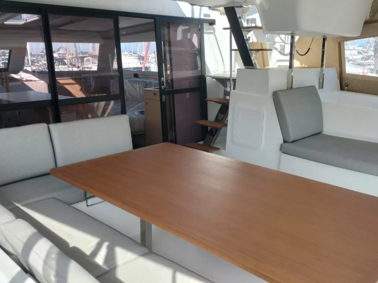 Fountaine Pajot Aura 51 a louer à Castellammare di Stabia