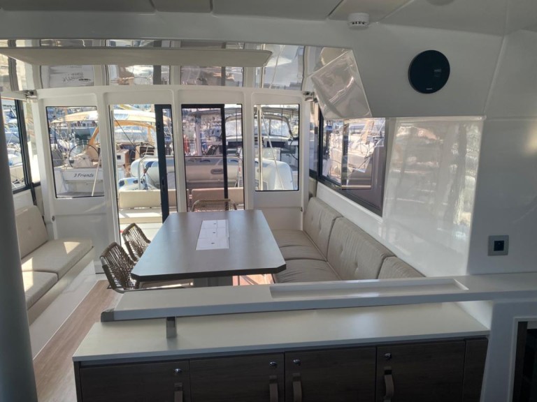 Catamaran à louer à Sibenik au meilleur prix