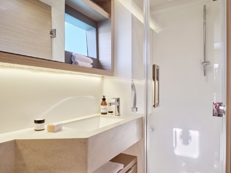 Location Catamaran Lagoon avec permis