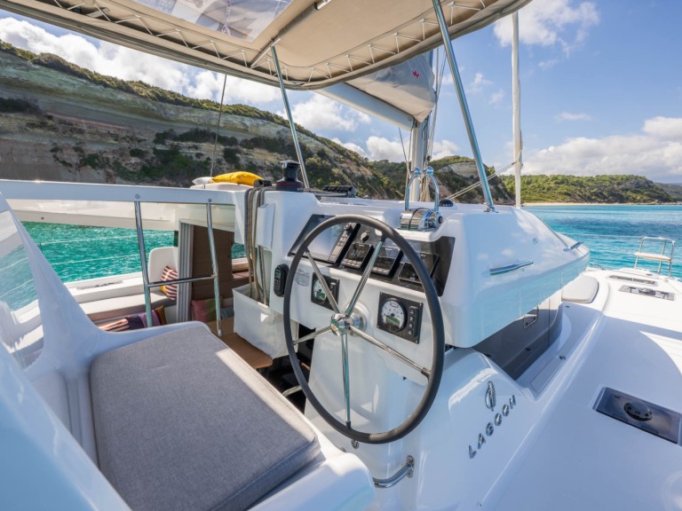 Location Catamaran à Split - Lagoon Lagoon 38