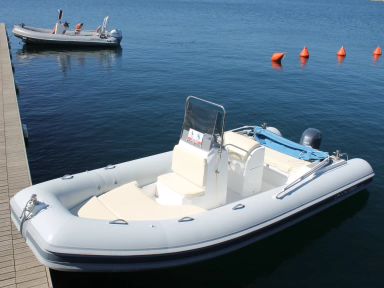 Louez un Gommonautica Gommonautica G48C à Arbatax