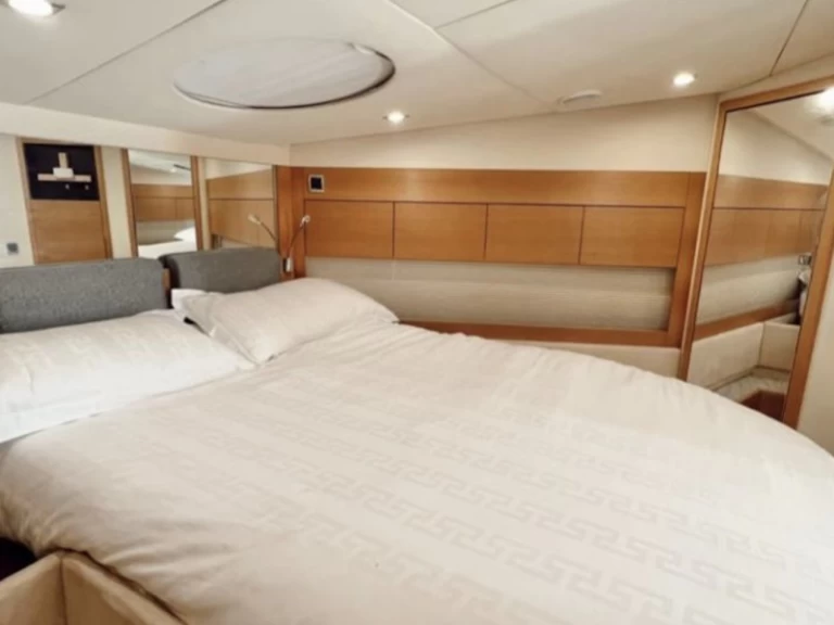 Location bateau PHANTOM Phantom, 52  à Dubai Marina sur Samboat