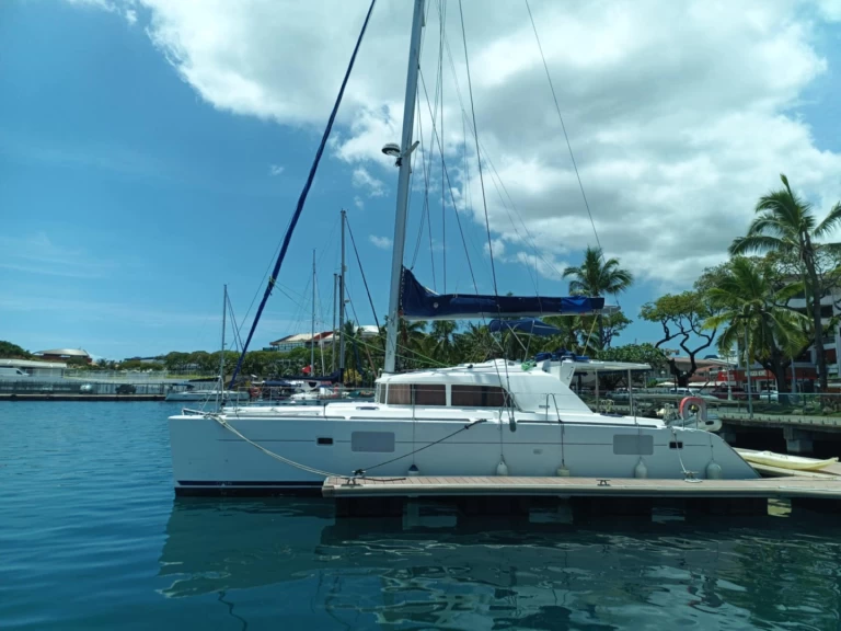 Location Catamaran à Papeete - Lagoon Lagoon 440
