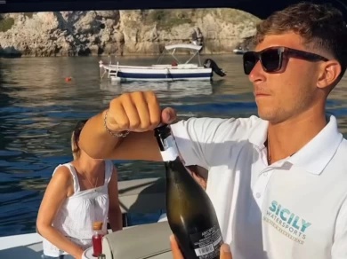 Noleggio barche LIVER CABIN 36 a Letojanni su Samboat