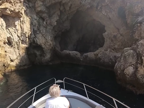 Louer Bateau à moteur avec ou sans skipper LIVER à Letojanni