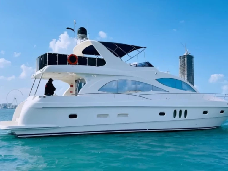 Location bateau Majesty Yachts 70 à Dubai Marina sur Samboat