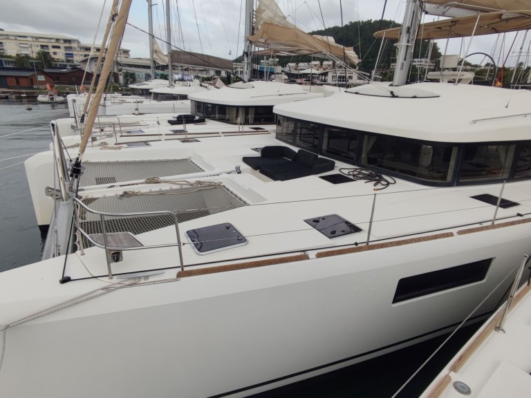 Location Catamaran Lagoon avec permis