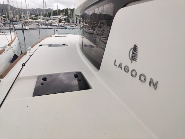 Location Catamaran Lagoon avec permis