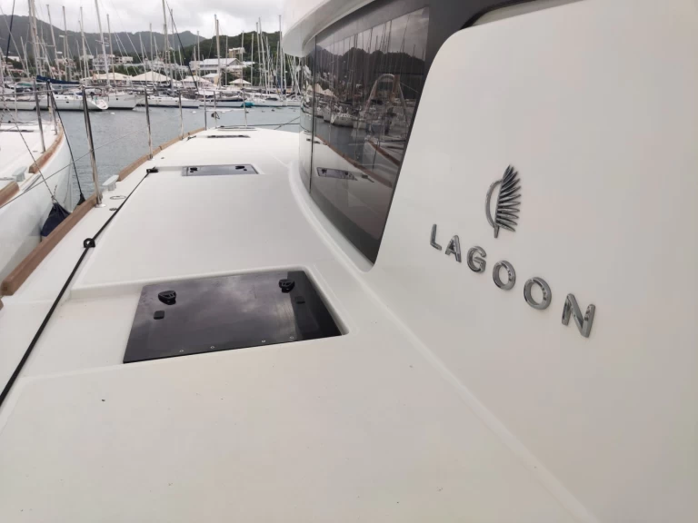 Location Catamaran Lagoon avec permis