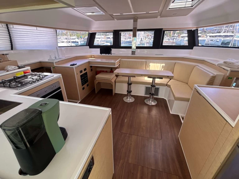 Louez un Cervetti Cervetti 44  à Salerne