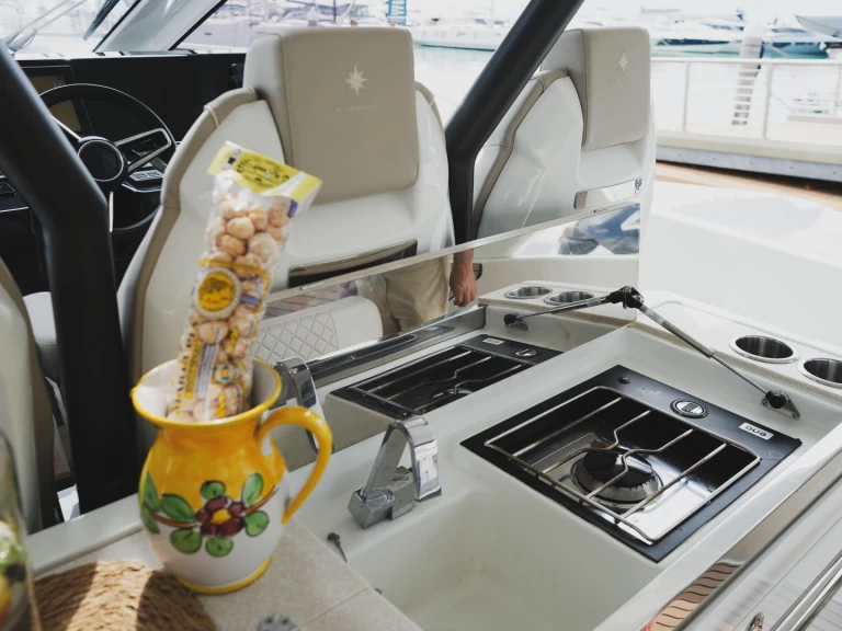 Louez un Prestige Prestige 520 S à Pouzoles