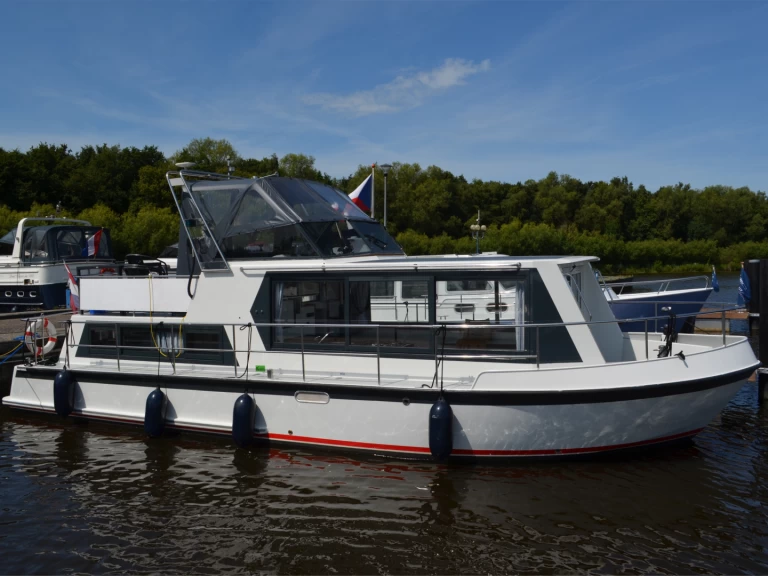Bateau à moteur à louer à Drachten au meilleur prix