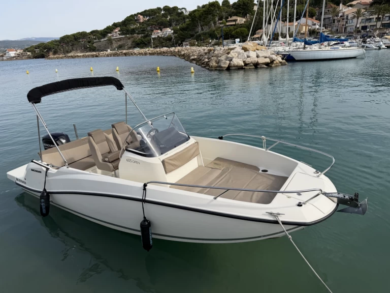 Location à La Madrague - Quicksilver Activ 605 Open sur SamBoat