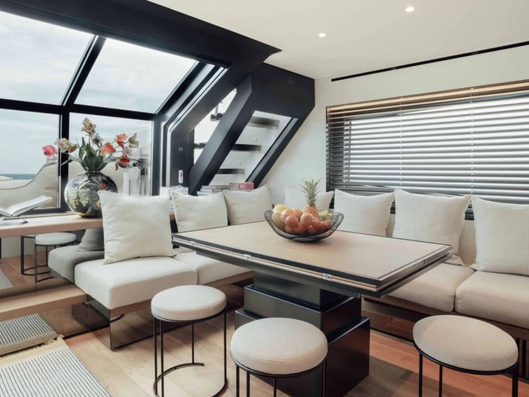 Location à Provence-Alpes-Côte d'Azur - San Lorenzo BLUEGAME74 sur SamBoat