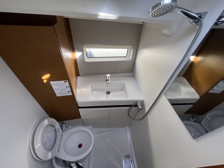 Jeanneau Sun Odyssey 490 a louer à Sukošan