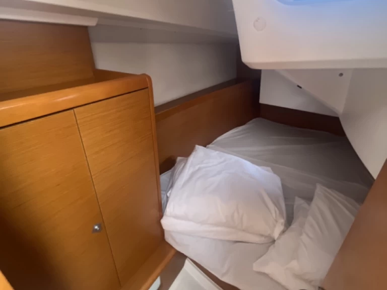 Jeanneau Sun Odyssey 349 a louer à Sukošan