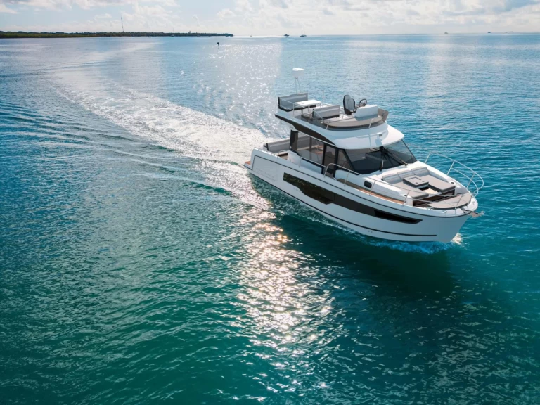 Jeanneau Merry Fisher 1095 Fly Serie2 a louer à Biograd na Moru