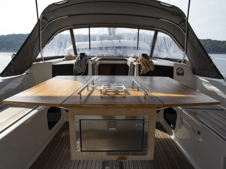 Location à Pula - Dufour Dufour 520 Grand Large sur SamBoat