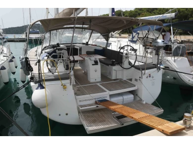 Jeanneau Sun Odyssey 440 da affittare a  Sukošan