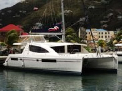 Leopard Catamarans / Robertson & Caine Leopard 48 - 4 + 1 cab. charter bareboat or skippered in  Key West