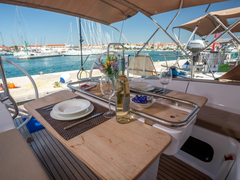 Louer Voilier avec ou sans skipper Elan à Split