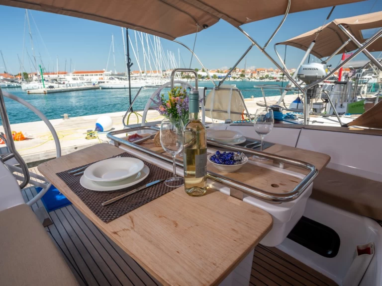 Louer Voilier avec ou sans skipper Elan à Split