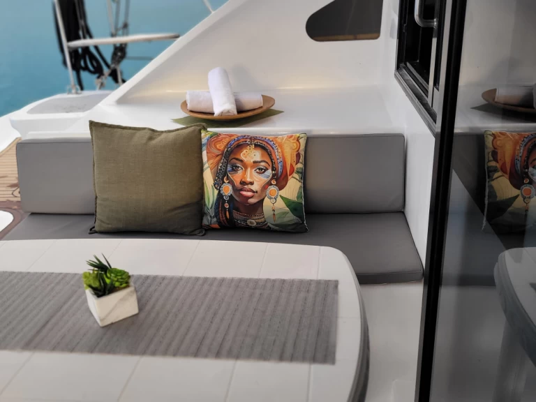 Louez un Sea Tribe Yachts Sea-Tribe DH550 à Mahé