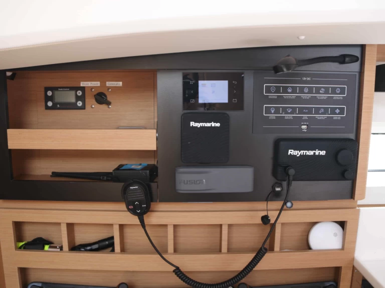 Louer Voilier avec ou sans skipper Jeanneau à Sukošan