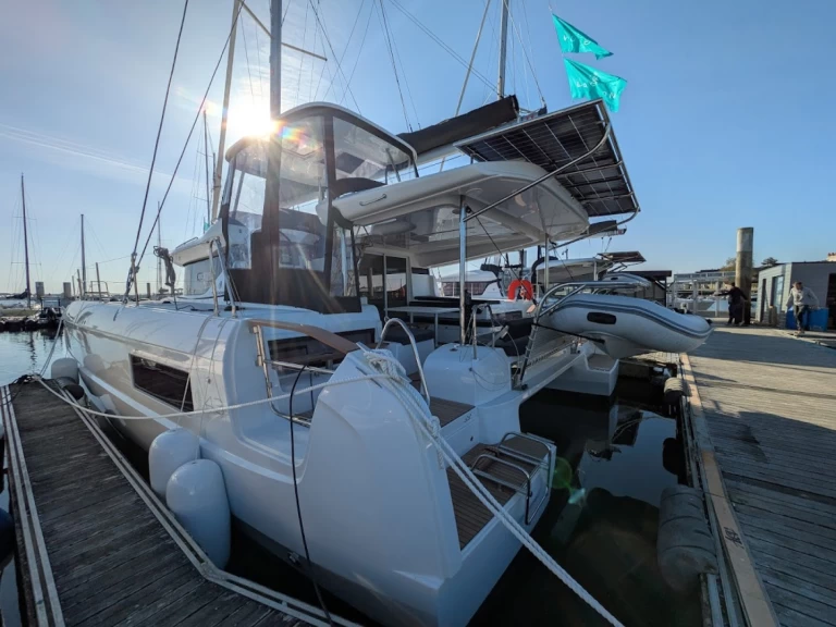Louer Catamaran avec ou sans skipper Lagoon à Bas du Fort