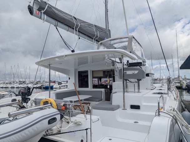 Location bateau Lagoon Lagoon 40 à Bas du Fort sur Samboat