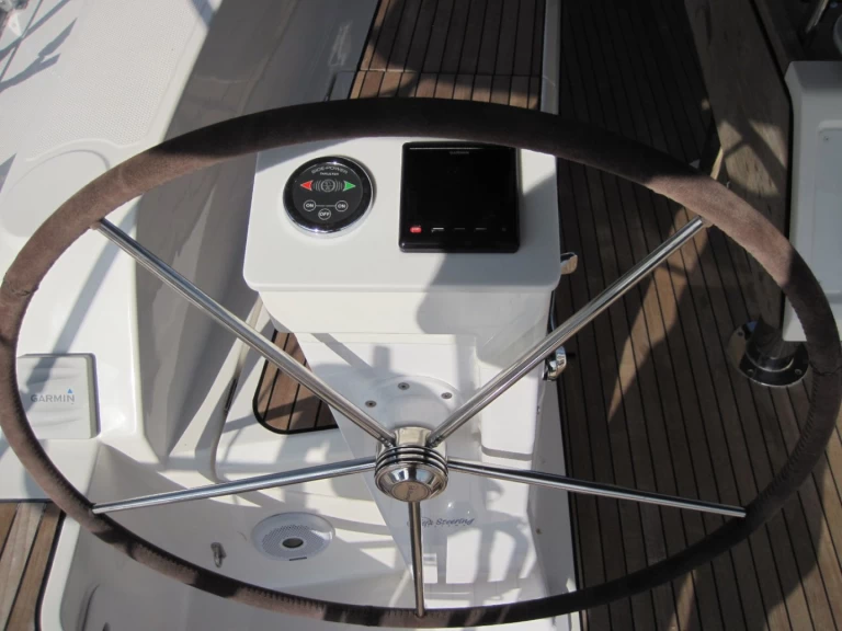 Louez un Bavaria Cruiser 41 à Capo d'Orlando