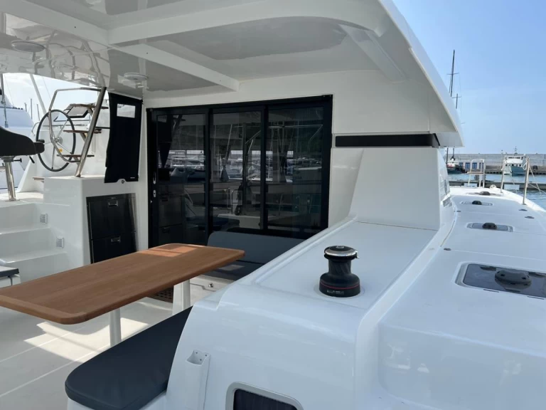 Lagoon Lagoon 42 a louer à Capo d'Orlando