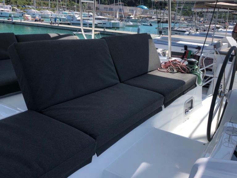 Louez un Lagoon Lagoon 46 à Capo d'Orlando