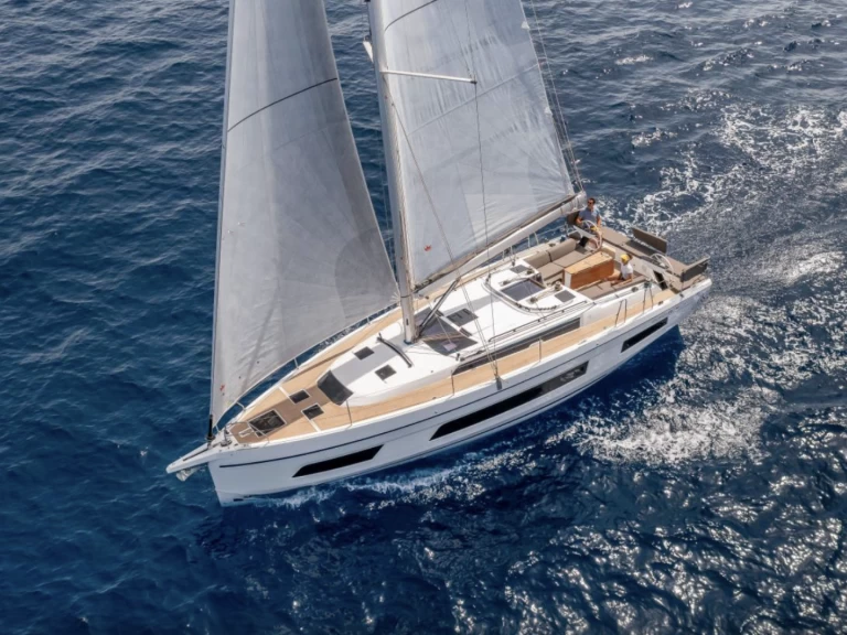 Location Voilier à Larmor-Plage - Dufour Dufour 41