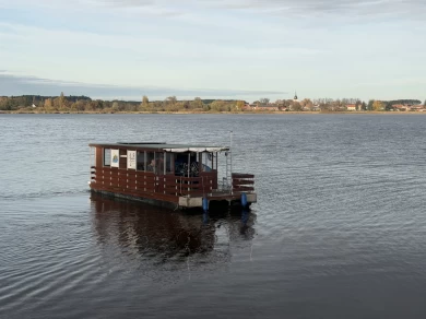 Alquiler Casa flotante TS1000 con o sin  título de navegación