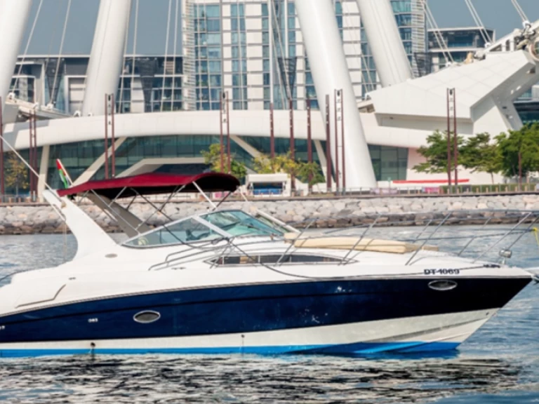 Louez un Régal Commodore 300 à Dubai Marina