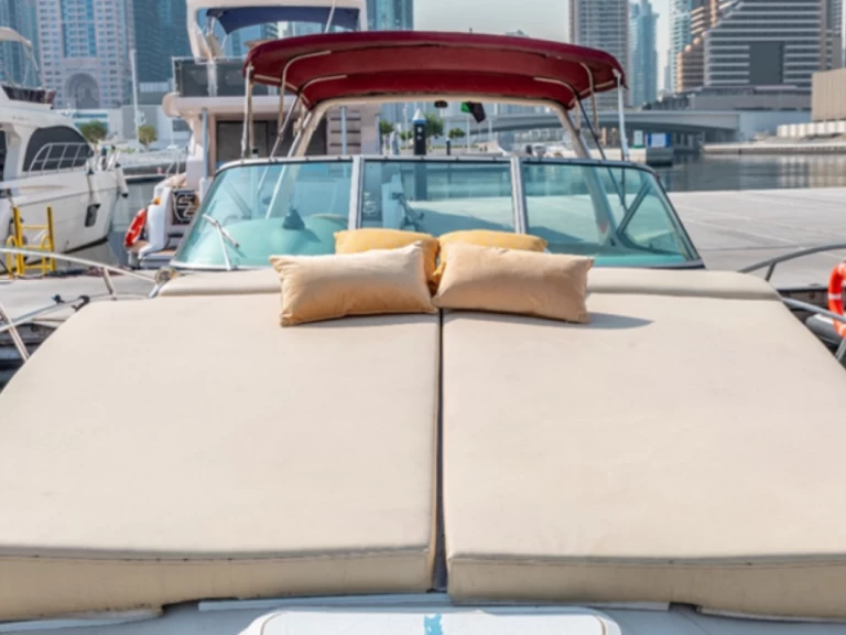 Louer Bateau à moteur avec ou sans skipper Régal à Dubai Marina