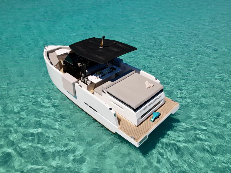 De Antonio Yacht 28 Open a louer à Marina Ibiza