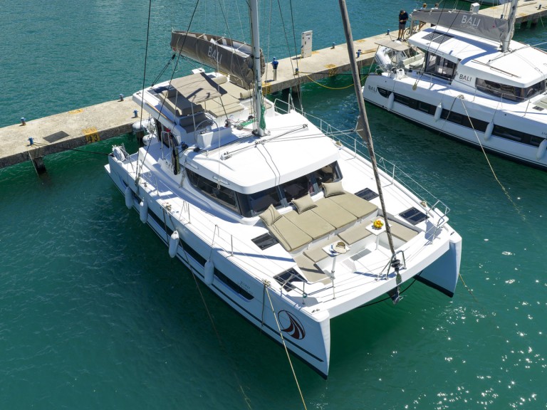 Louer Catamaran avec ou sans skipper Bali à Komolac