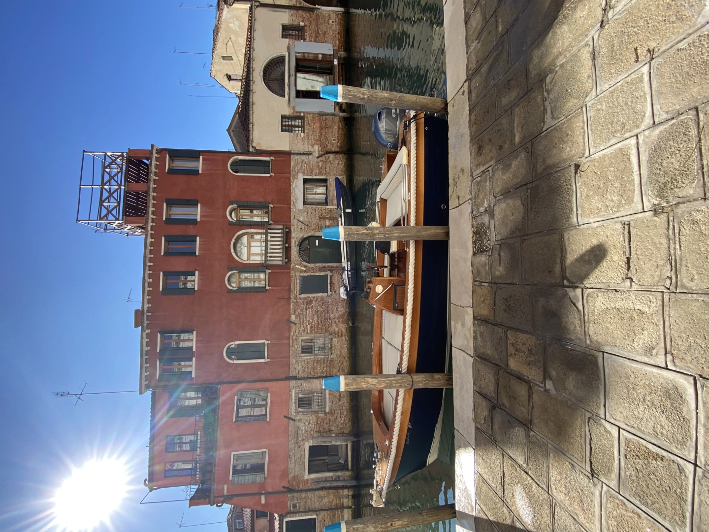 Montisola Archetti Easy 600 a louer à Venise