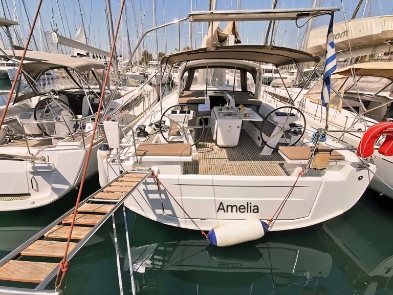 Louez un Bénéteau Oceanis 51.1 à Álimos