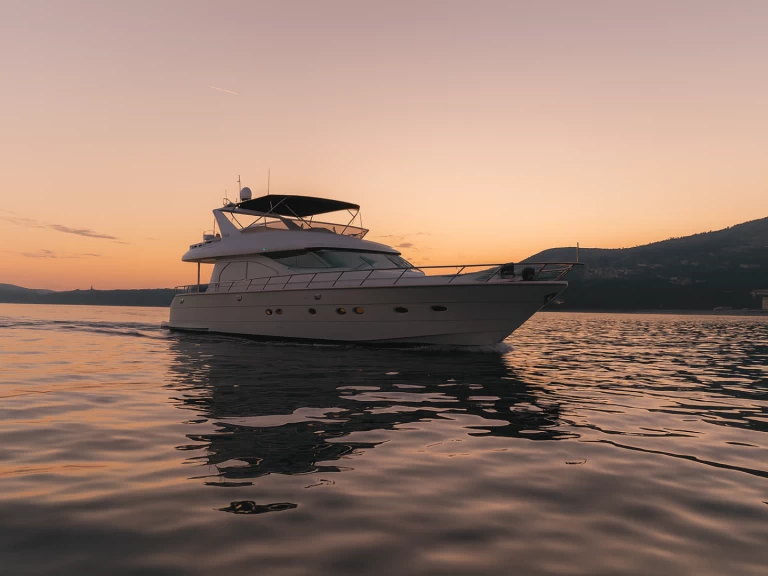 Location bateau Cannigione pas cher Yaretti 2210 