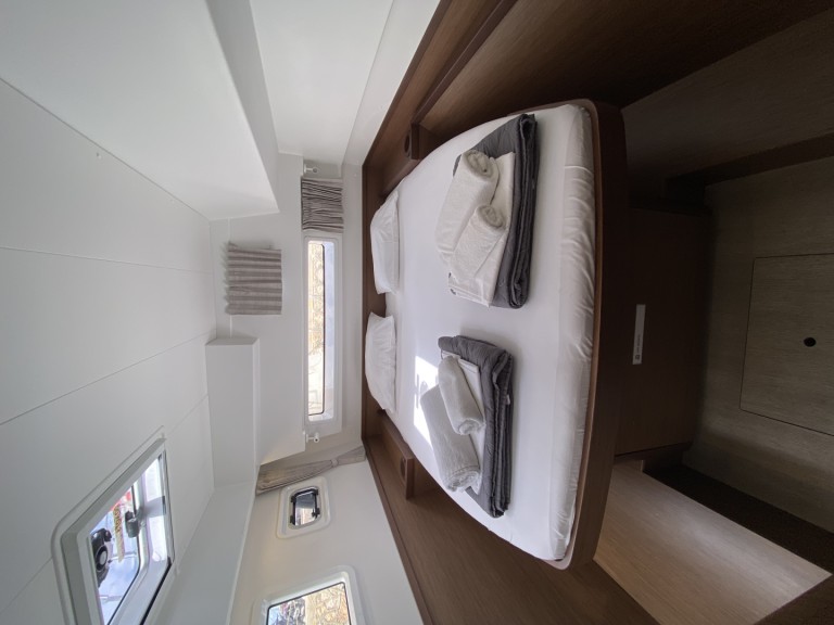 Location à Álimos - Lagoon Lagoon 42 sur SamBoat