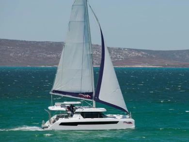 Catamaran rental in Le Marin - Leopard Leopard 42