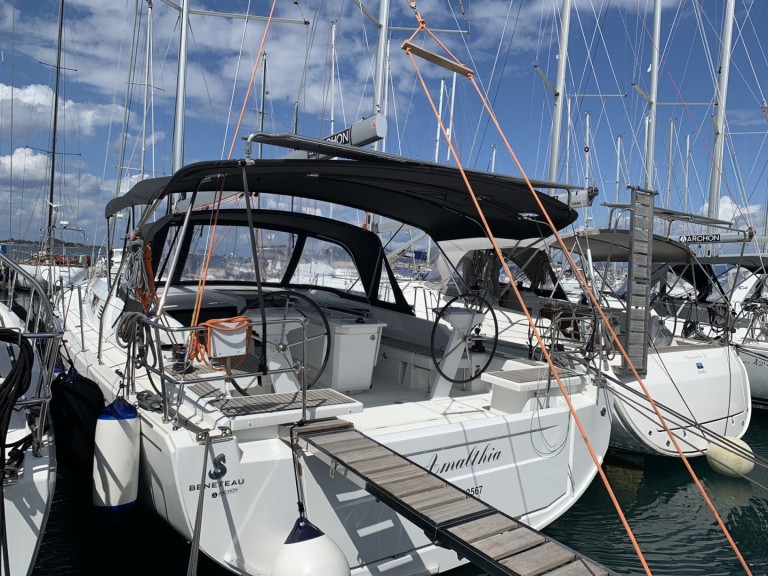 Location bateau Bénéteau Oceanis 46.1 à Perigiali sur Samboat