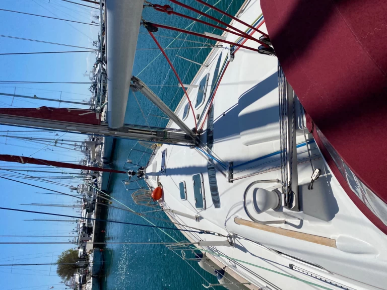 Location bateau Bénéteau Oceanis 423 à Palaio Faliro sur Samboat