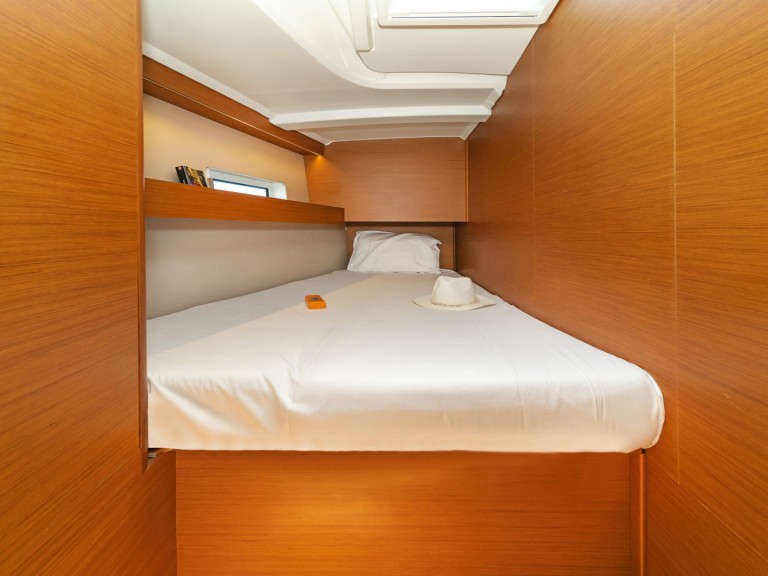 Location à Perigiali - Jeanneau Sun Odyssey 490 sur SamBoat